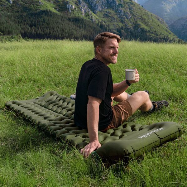 Матрац туристичний надувний двомісний Naturehike CNK2550WS019, 200х125х6.5 см, зелений, для кемпінгу із мішком для надування 71515 фото