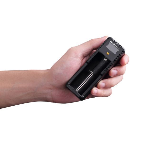 Зарядний пристрій Fenix ARE-X1plus 45020 фото