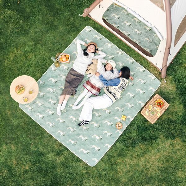 Килимок для пікніка водостійкий Naturehike CNK2350WS010, 145x170 см, зелений з принтом 69523 фото