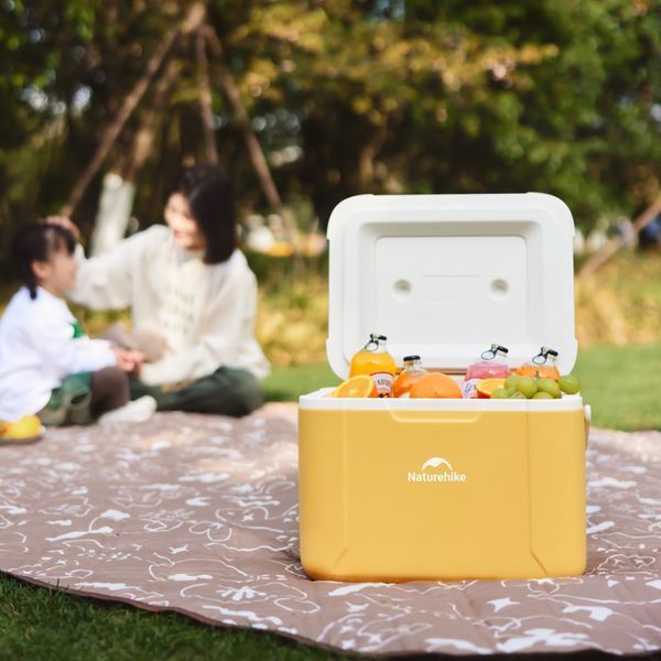 Туристичний холодильник Naturehike CNK2450CF012, 18 л, жовтий 69525 фото