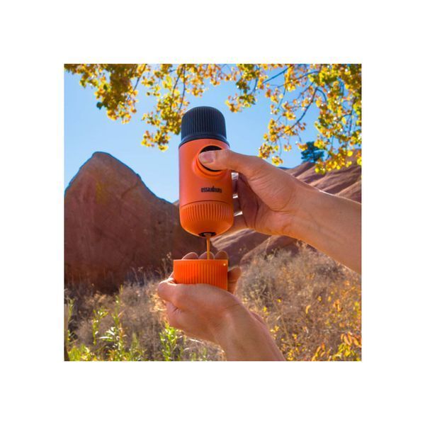 Портативна еспресо-кавоварка Wacaco Nanopresso помаранчева 70789 фото
