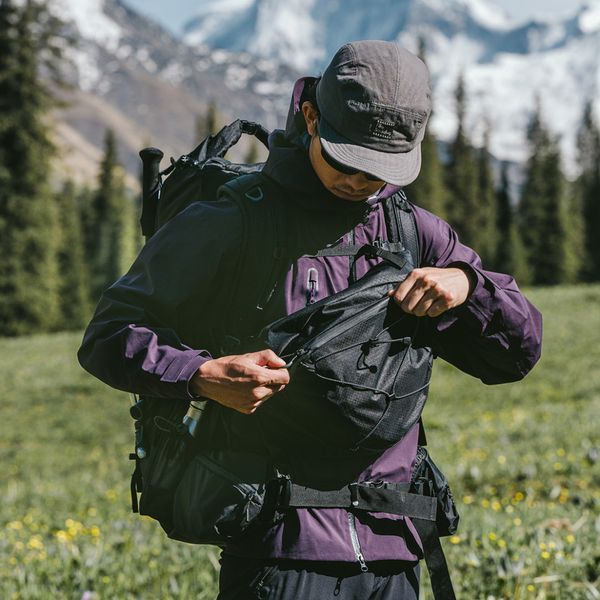 Рюкзак туристичний Naturehike Helium CNK2450XB014; 70 л; чорний; M 71004 фото