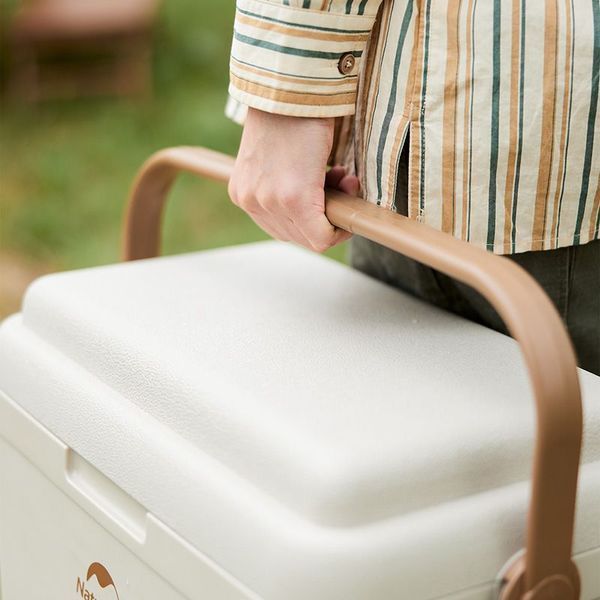 Туристичний холодильник Naturehike CNK2300BS011; 33 л; бежевий 65794 фото